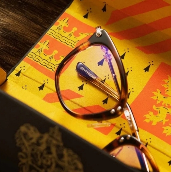 NWT Harry Potter x Gryffindor • Blue Light Glasses